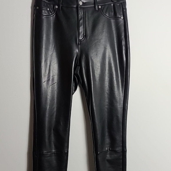 7 FOR ALL MANKIND Black Faux Leather Women Skinny Jeans Size Medium - Picture 7 of 14